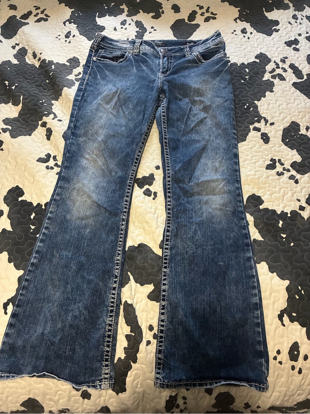 Silver Jeans Women's Dark Blue Flare Jeans